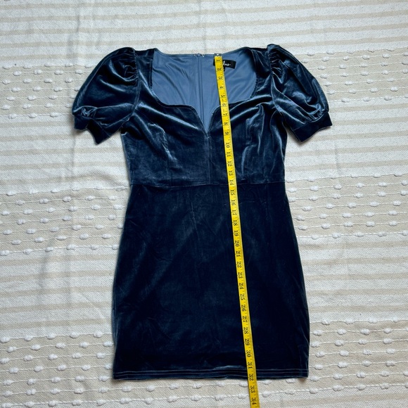 Lulus Victorious Dusty Blue Velvet Puff Sleeve Bodycon Dress size M - Picture 10 of 12